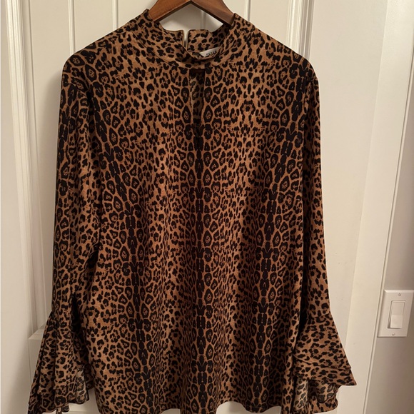 Animal print blouse size XL by Peter Nygard.Made in Indonesia - Picture 1 of 5